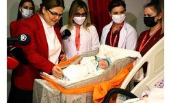 Yeni yılın ilk bebekleri dünyaya geldi