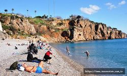 Yurtta kar, Antalya'da bahar