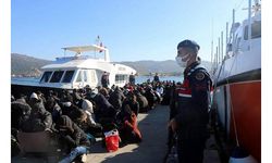 İzmir'de 226 kaçak göçmen ile 10 organizatör yakalandı