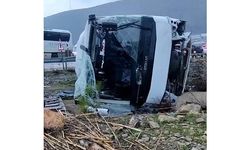 Mersin'de Akkuyu NGS işçilerinin servisi devrildi: 40 yaralı