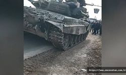 Ukrayna’da silahlanan siviller, Rus tankını durdurdu
