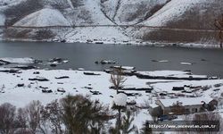 Adıyaman'da donan yüzen adalar, hareket etmeye başladı