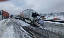 Bolu Dağı’nda kar yağışı: 32 araç çarpıştı, 6 yaralı