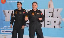 Doğu Anadolu Kariyer Fuarı'nda SOLOTÜRK pilotlarına yoğun ilgi