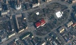 İtalya, Mariupol’de tahrip olan tiyatronun yapımını üstlenmek istiyor