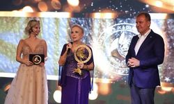KADINLAR; KURALLARA UYAN DEĞİL, KURALLAR KOYANDIR!