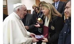 Papa Francis, aralarında Türk bilim insanının da bulunduğu heyeti kabul etti