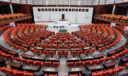 Seçim barajını yüzde 7'ye düşürecek kanun teklifi, yarın Meclis'e sunulacak