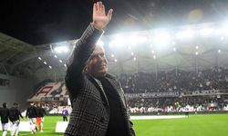 Altay'da Mustafa Denizli ile fesih yapıldı