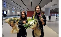 Avrupa şampiyonu Kadın Güreş Milli Takımı yurda döndü