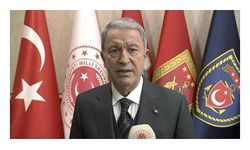 Bakan Akar'dan 5 ülkenin savunma bakanlarıyla toplantı