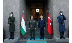 Bakan Akar, Tacikistanlı mevkidaşı ile anlaşma imzaladı