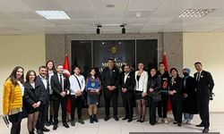 Güzelbahçe Düşünür Koleji ve İzbilim Koleji öğrenci veli ve öğretmenleri İzmir’de misafir etti.