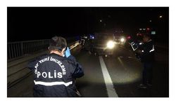 Minibüs TIR'a çarptı: 1 ölü, 1 yaralı