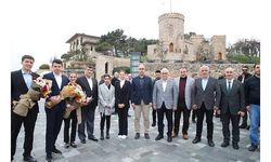 Sultanbeyli’deki STK’lar Demokrasi ve Özgürlükler Adası’nı ziyaret etti 
