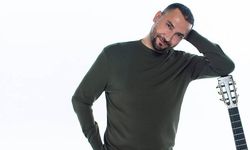 EMRAH ÇALAPKULU: SAHNE KIYAFETI MUHABBETINDEN BIKTIK