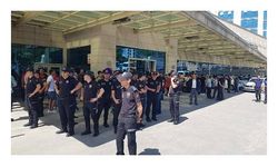 Siirt kırsalında yola döşenen mayın patladı: 2 asker yaralı