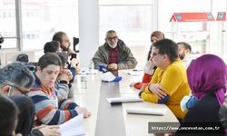 Usta oyuncu Tanülkü imzasıyla ‘Cephede Piknik’