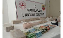 Adana'da kırtasiyeciler, sokak ortasında çatıştı: 1'i ağır 4 yaralı