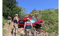 Erzurum'da otomobil devrildi: 2 ölü, 3 yaralı