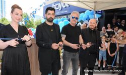 Tamer Karadağlı’ya heykel sürprizi