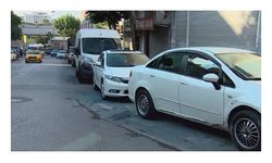 Bisiklet yolları park eden araçlarla işgal altında 
