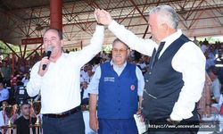 Kırkpınar'da, ihalede 4 milyon 22 bin lira veren Selim 14'üncü kez ağa oldu