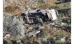 Tarım işçilerini taşıyan minibüs devrildi: 2 ölü, 17  yaralı