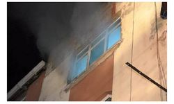 Bağcılar'da çıkan yangında binada mahsur kalan 11 kişiyi itfaiye kurtardı