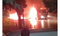 Fatih'te kazanın ardından araçlar alev aldı
