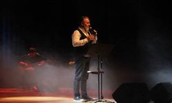 KONSER TADINDA TİYATRO OYUNU “ÖYLESİNE HİKAYELER”