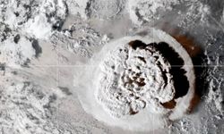 NASA: Tonga’daki yanardağ stratosfere eşi görülmemiş miktarda su buharı püskürttü