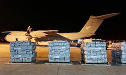 Pakistan'a insani yardım malzemesi taşıyan iki uçak, Ankara'dan hareket etti