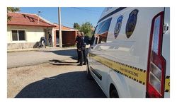 Baba ve oğulları, ev basıp 2 akrabalarını öldürdü