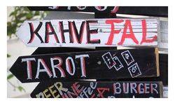 İstanbul'da "fal kafe" tartışması