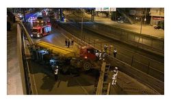 Kadıköy'de hafriyat yüklü TIR çevre yoluna uçtu: 1 yaralı