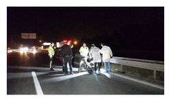 Bariyere çarpan motosiklet sürücüsü hayatını kaybetti 