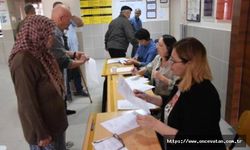 Bulgaristan'daki erken genel seçim için oy verme işlemi başladı