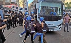 Diyarbakır'da izinsiz yürüyüşte gözaltına alınan 35 kişi serbest