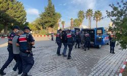 İzmir'de göçmen kaçakçılığına 5 tutuklama