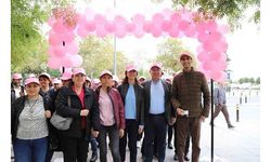 Kartal Belediyesi’nden meme kanseri için farkındalık yürüyüşü