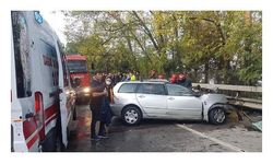 Karşı şeride geçen otomobil, halk otobüsü ile çarpıştı: 1 ölü, 5 yaralı