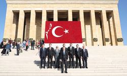 Trabzonspor yönetimi Anıtkabir’i ziyaret etti
