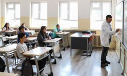 Bakan Özer: Yarıyıl tatilinde ücretsiz kurslarla öğrencilerin yanındayız