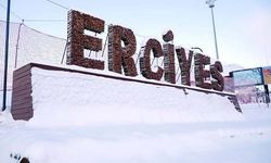 Erciyes'te kar kalınlığı 40 santimetreye ulaştı