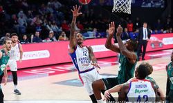 Pınar Karşıyaka, Anadolu Efes'i iki uzatma sonucunda mağlup etti