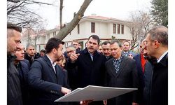 Bakan Kurum, Ankara'daki "Saraçoğlu Mahallesi Yenileme Alanı"nda incelemelerde bulundu