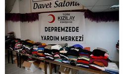 Bursa ve Eskişehir'de oluşturulan ücretsiz mağazalar depremzedelerin hizmetine sunuldu