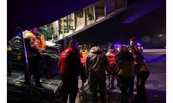 Depremlerde yaralanan 30 kişi TSK'nın kargo uçağıyla İstanbul'a getirildi