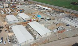 İslahiye'de geçici barınma merkezi inşası sürüyor
